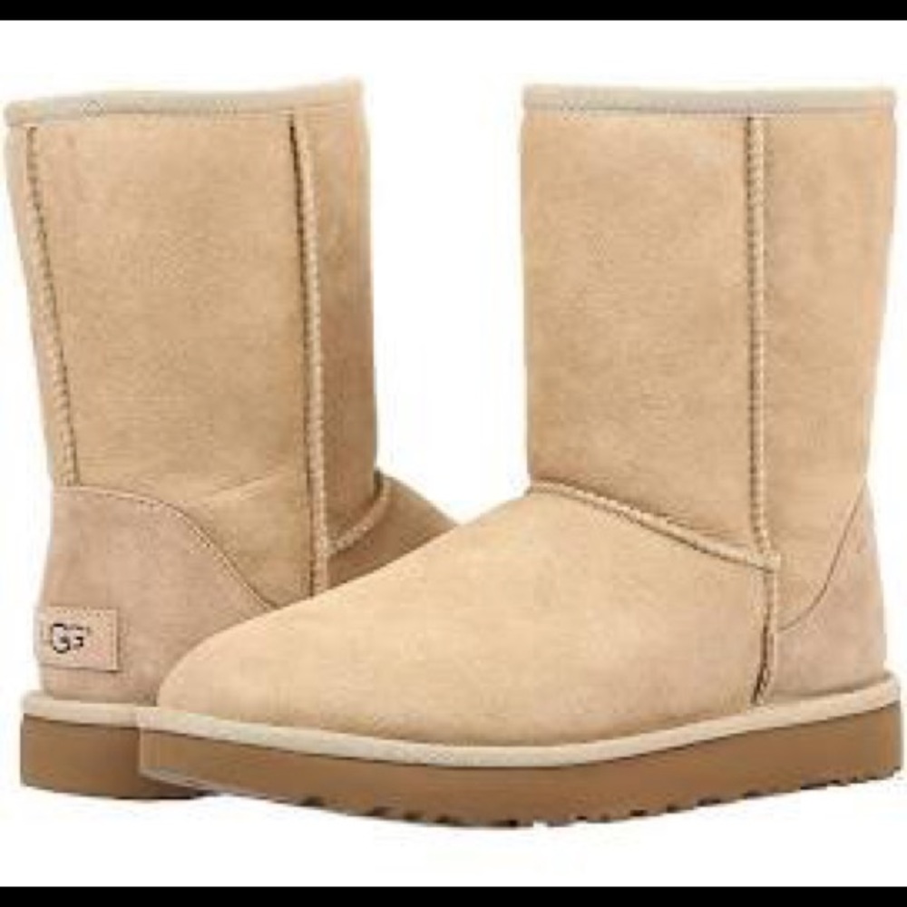 Short Uggs - image 1